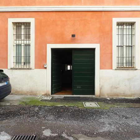 Enchanting Loft Between History And Tranquility Milano Esterno foto