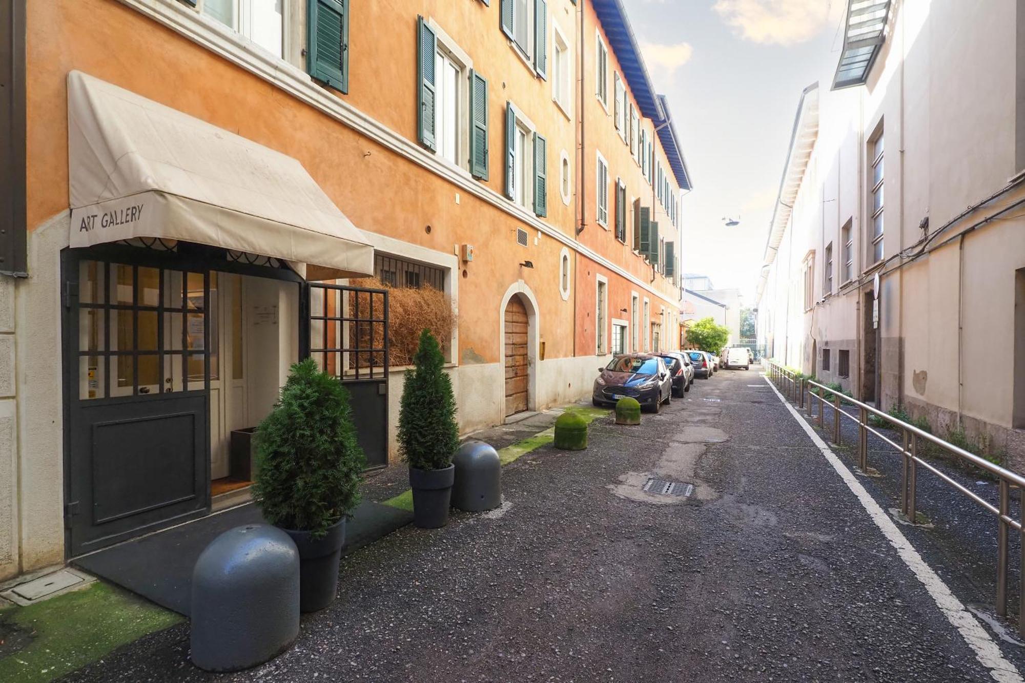 Enchanting Loft Between History And Tranquility Milano Esterno foto